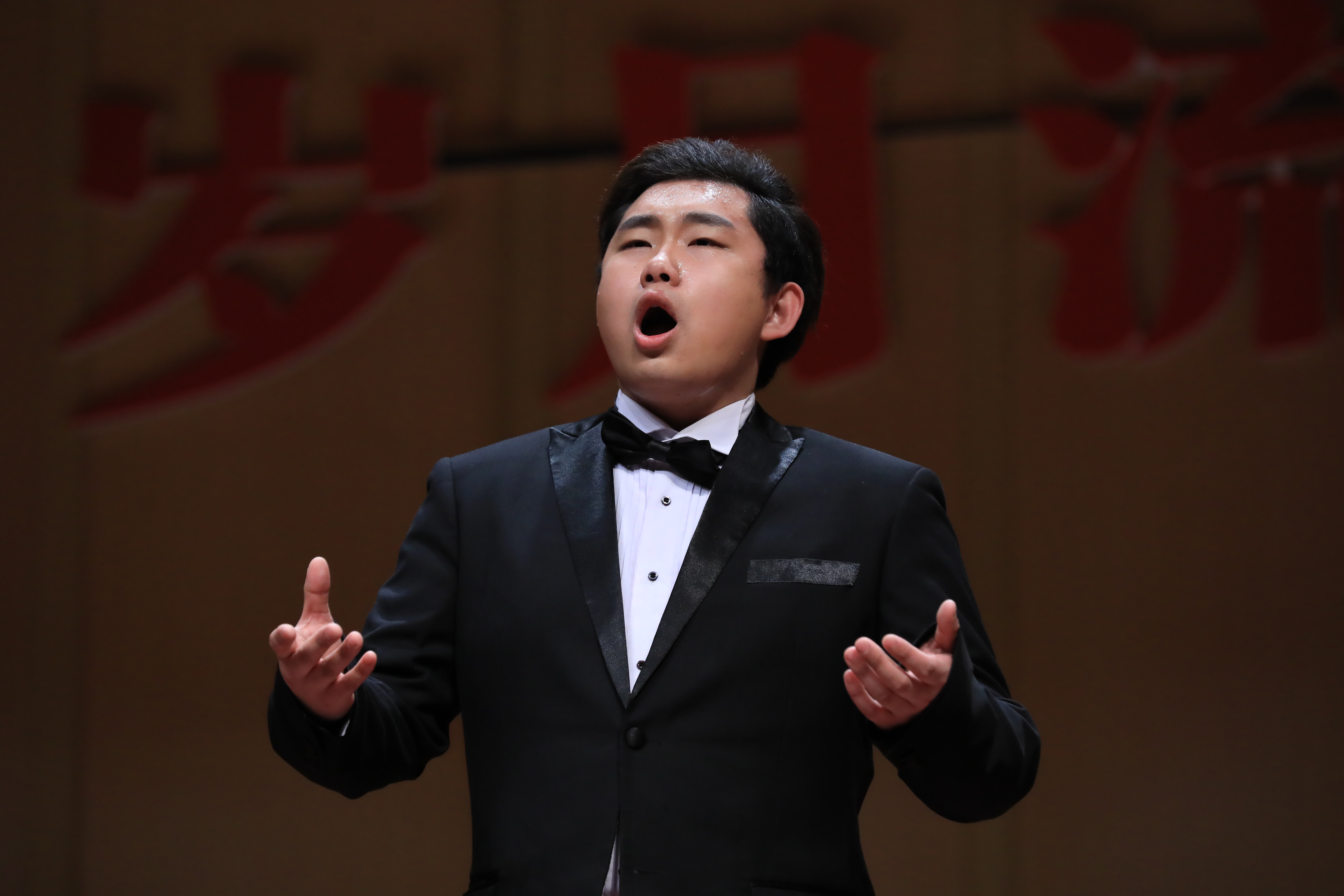 流金岁月咏芳华!南京九中举行2019年新年音乐会