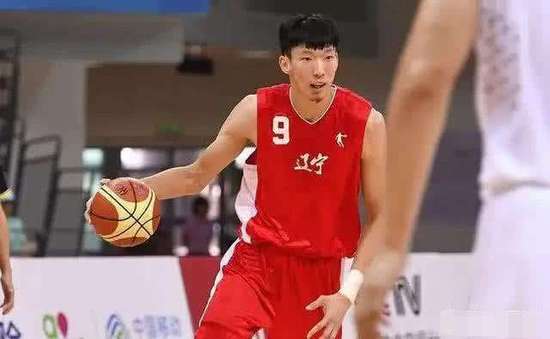 曝周琦确定加盟辽宁队,本赛季无缘出战CBA