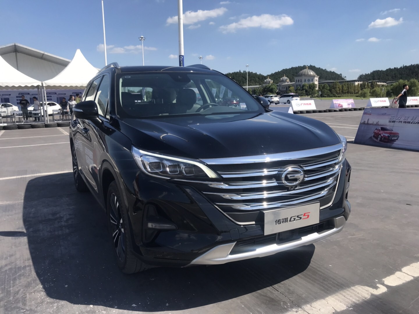 天凉好个秋 试驾全新传祺gs5