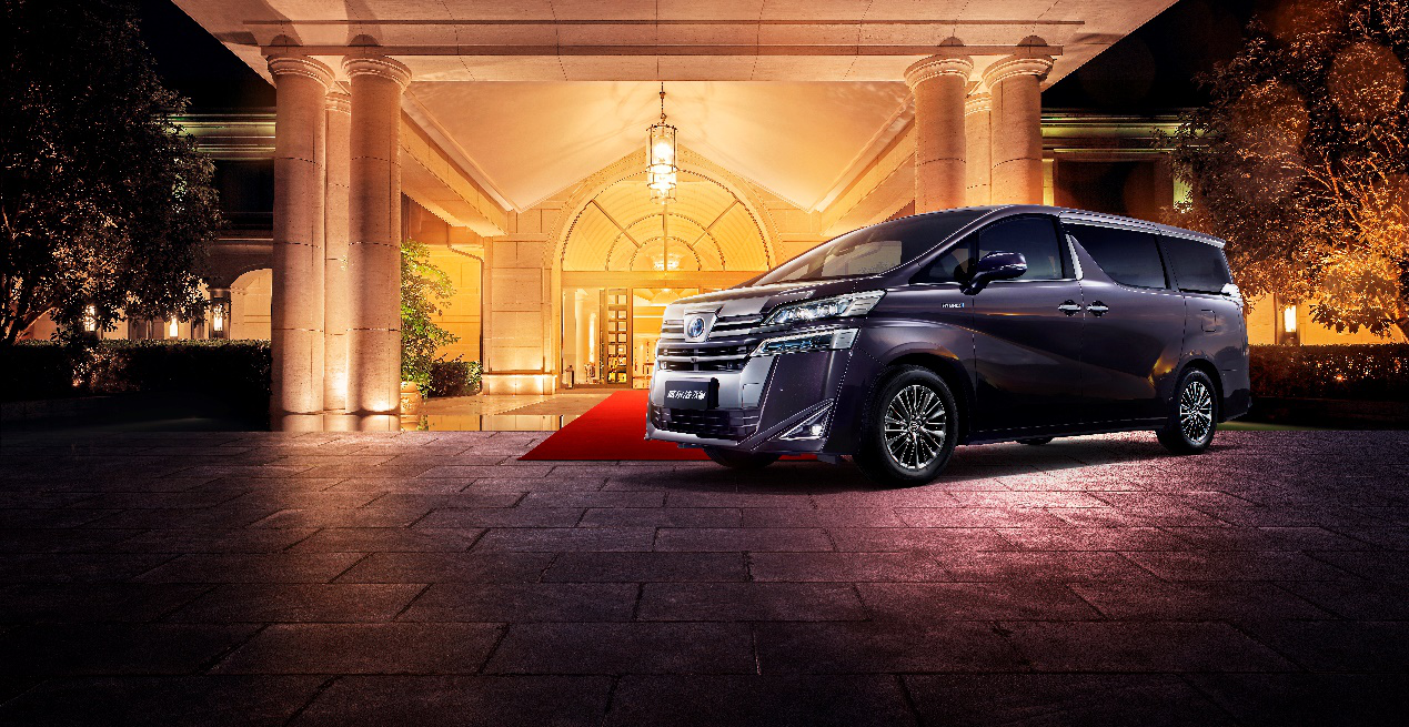 豪华进口mpv威尔法双擎南京焕新升级