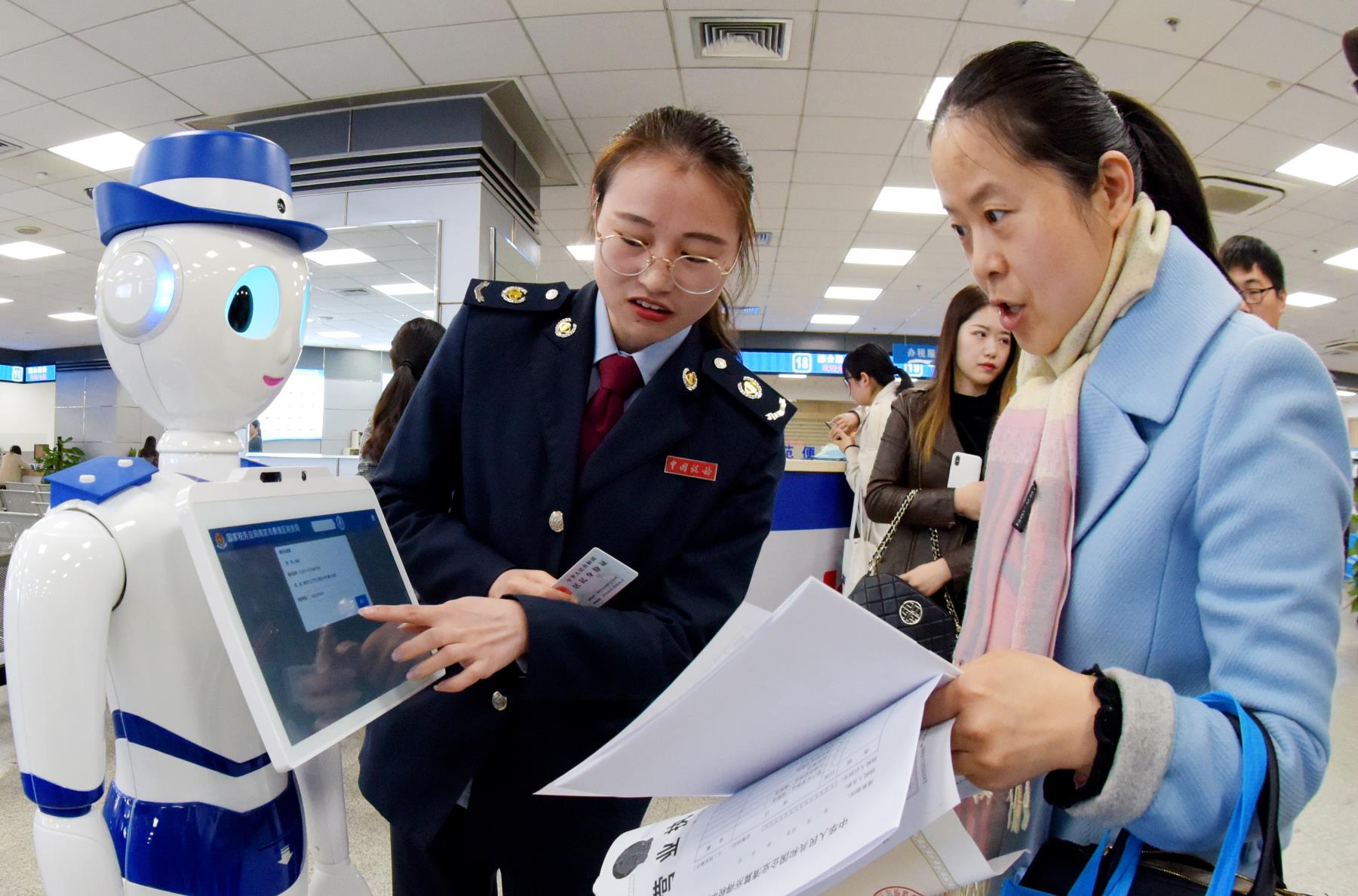 江苏:纳税人走进"开放日"感知减税降费 背后的税收力量