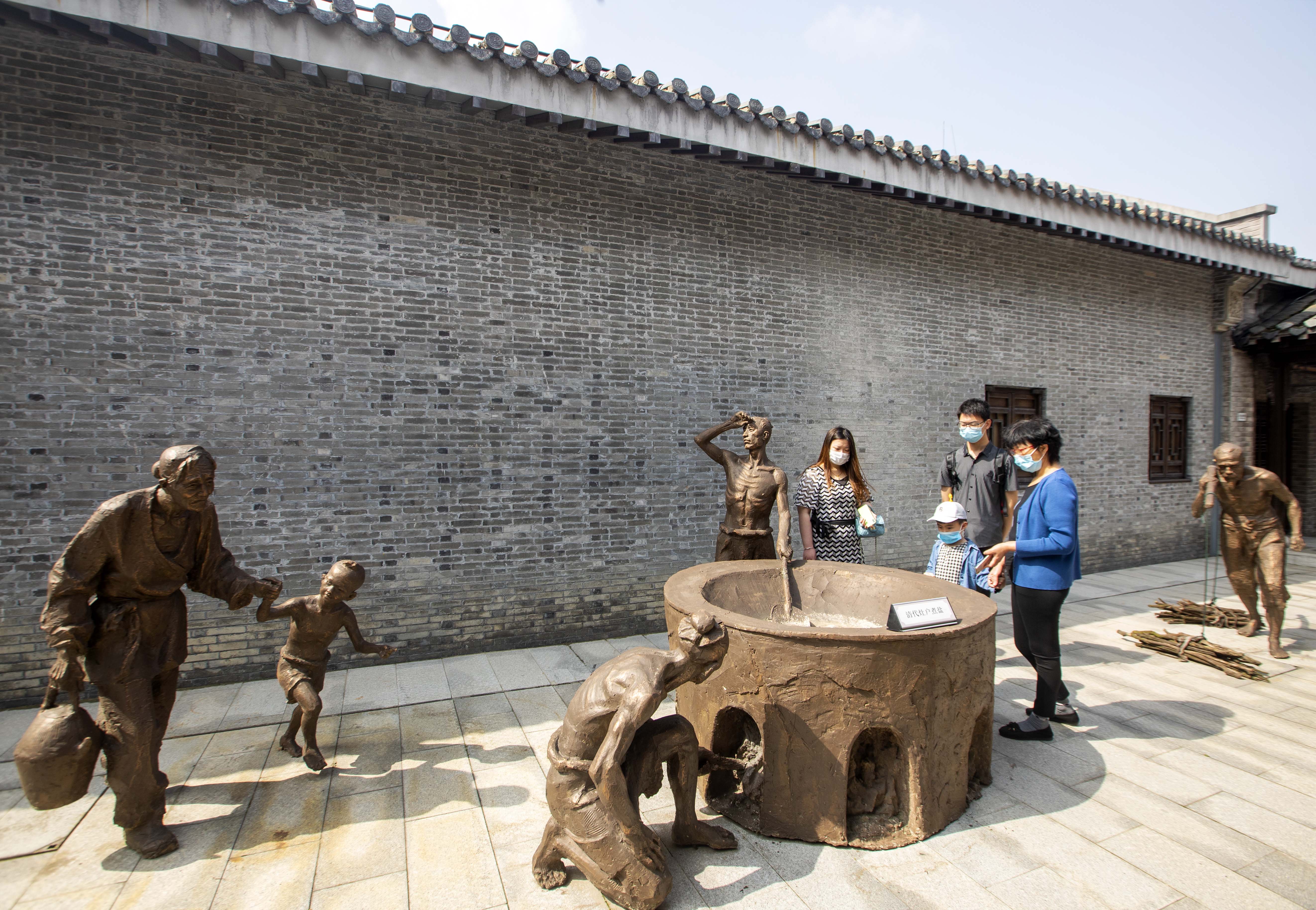 组图江苏泰州走进博物馆感受历史文化魅力