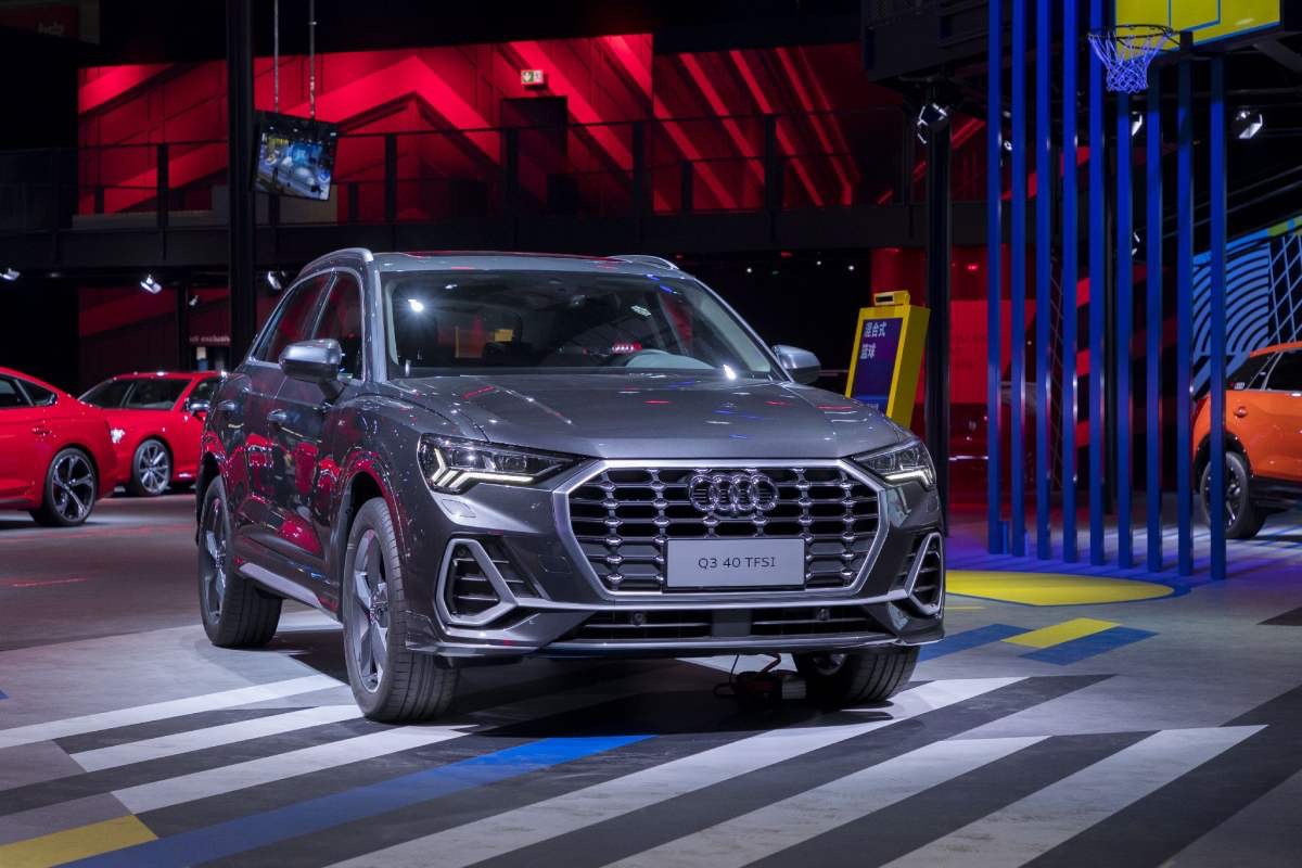 全新奥迪q3发布,奥迪ai:me概念车同步首秀上海车展