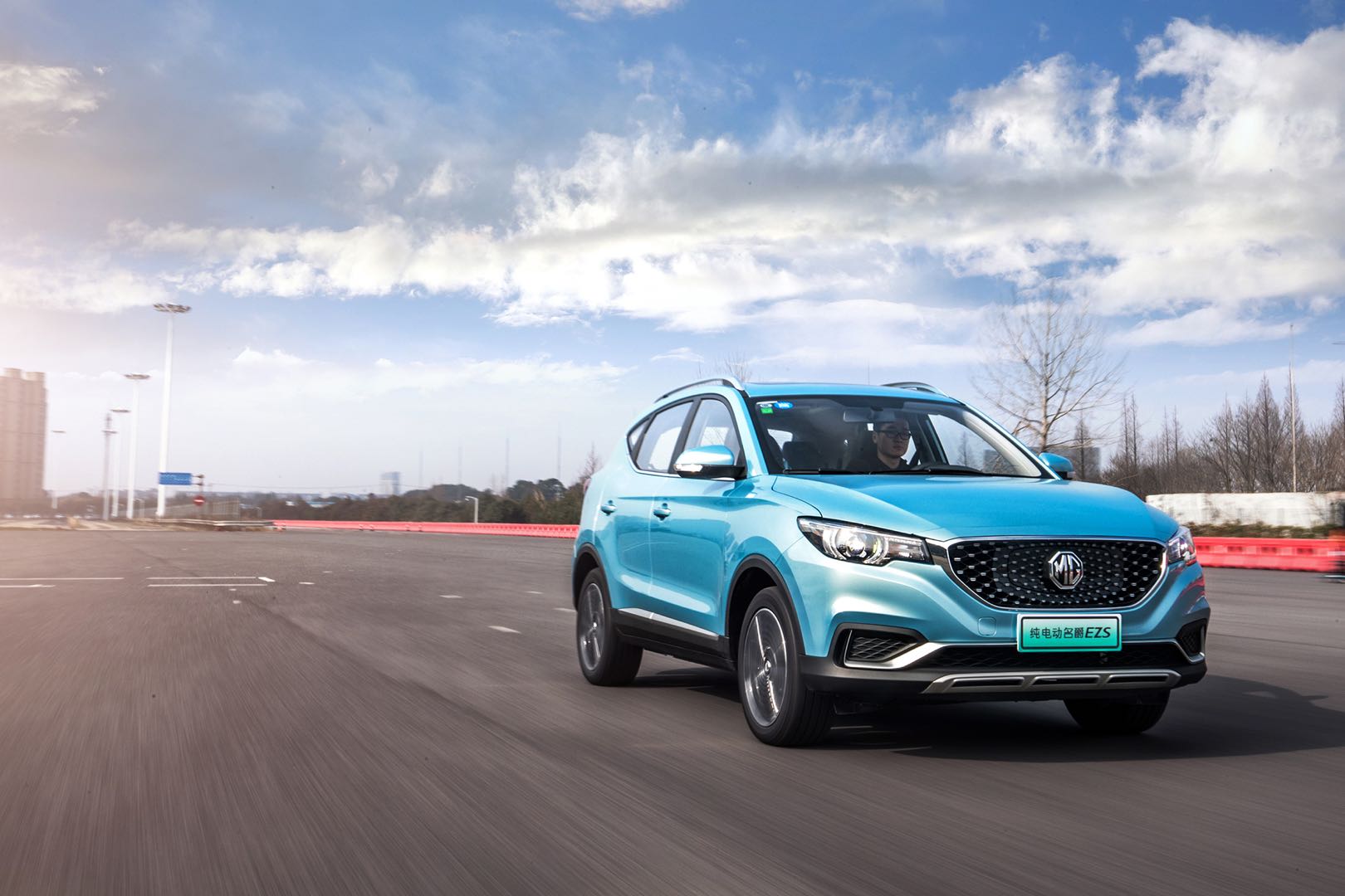 30亿红包引疯抢mg名爵4月热销超2万环比增12