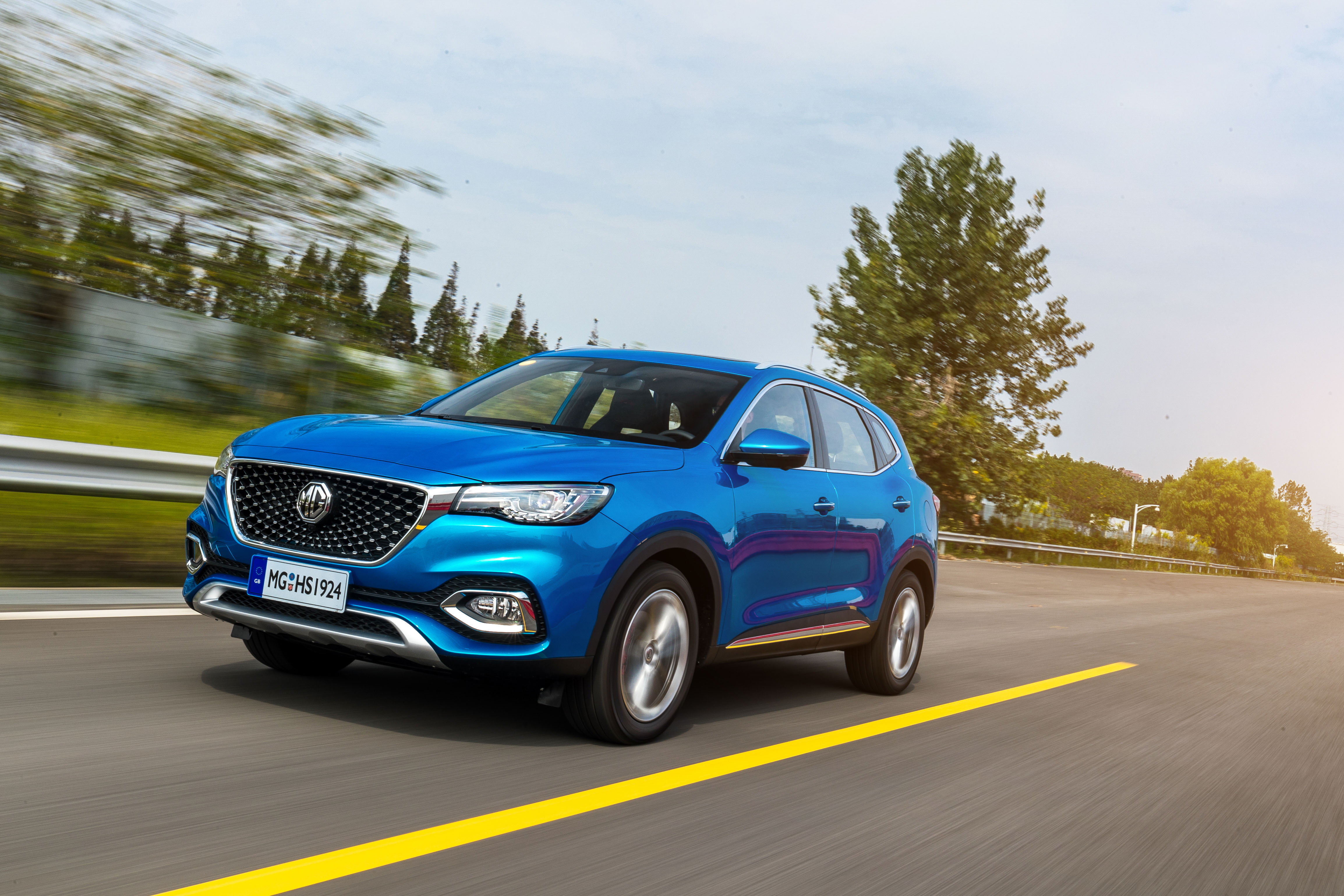 首创"不试不卖"购车"新规" 名爵hs环比增加387%