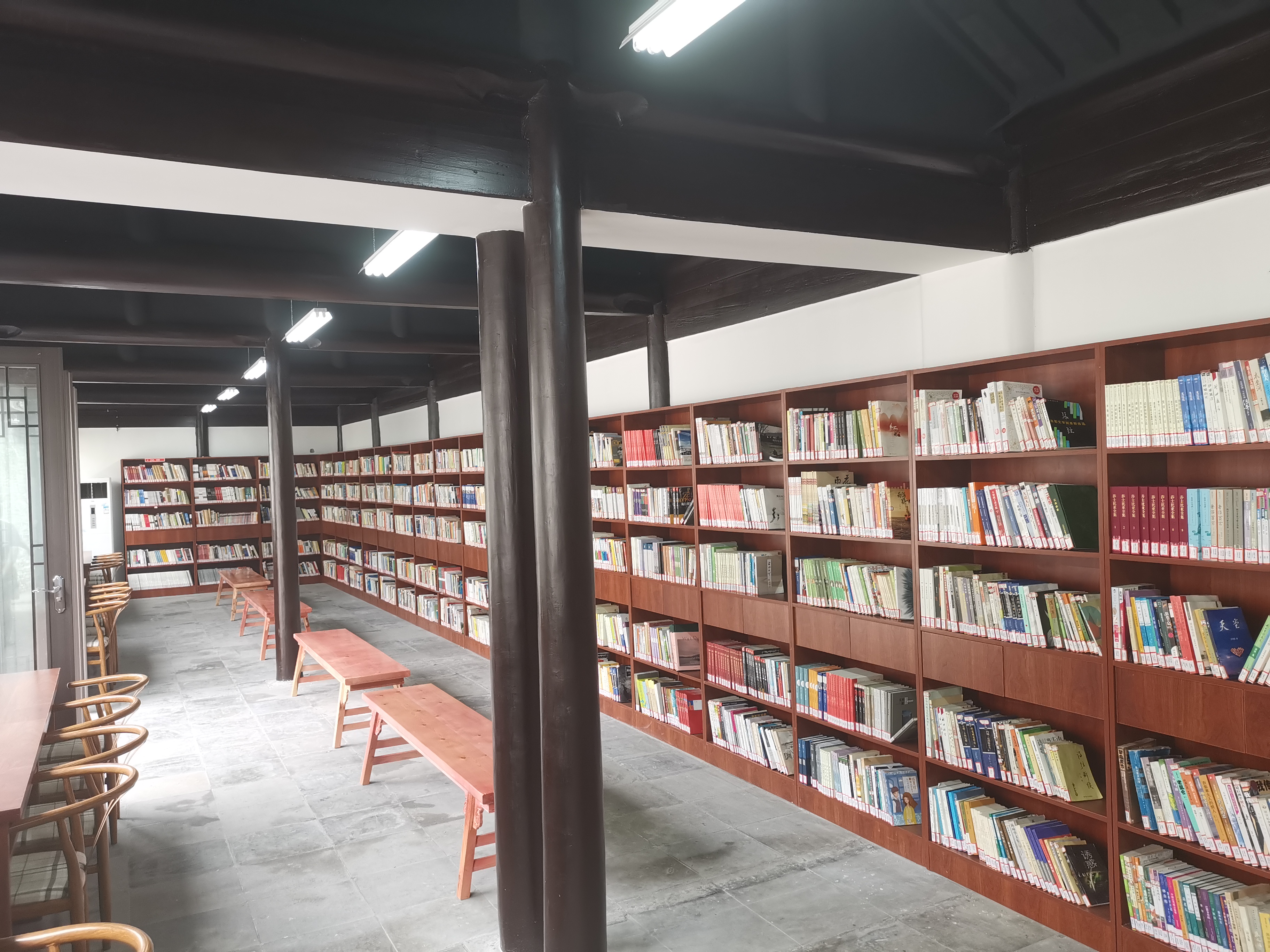 视频毕飞宇工作室来了外籍驻城作家不仅小说写得好还单身