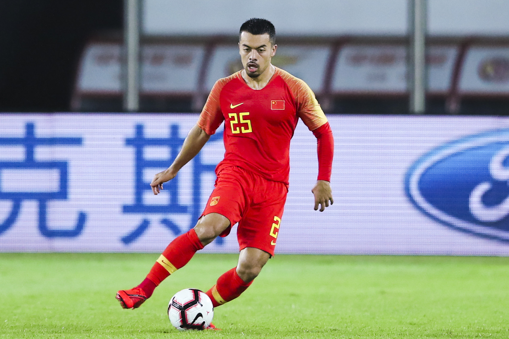 一半是海水,一半是火焰——中国足球归化思考