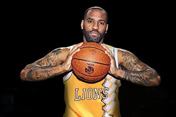 浙江广厦官方宣布双外援艾伦·杰克逊与杰伦·雷诺兹加盟