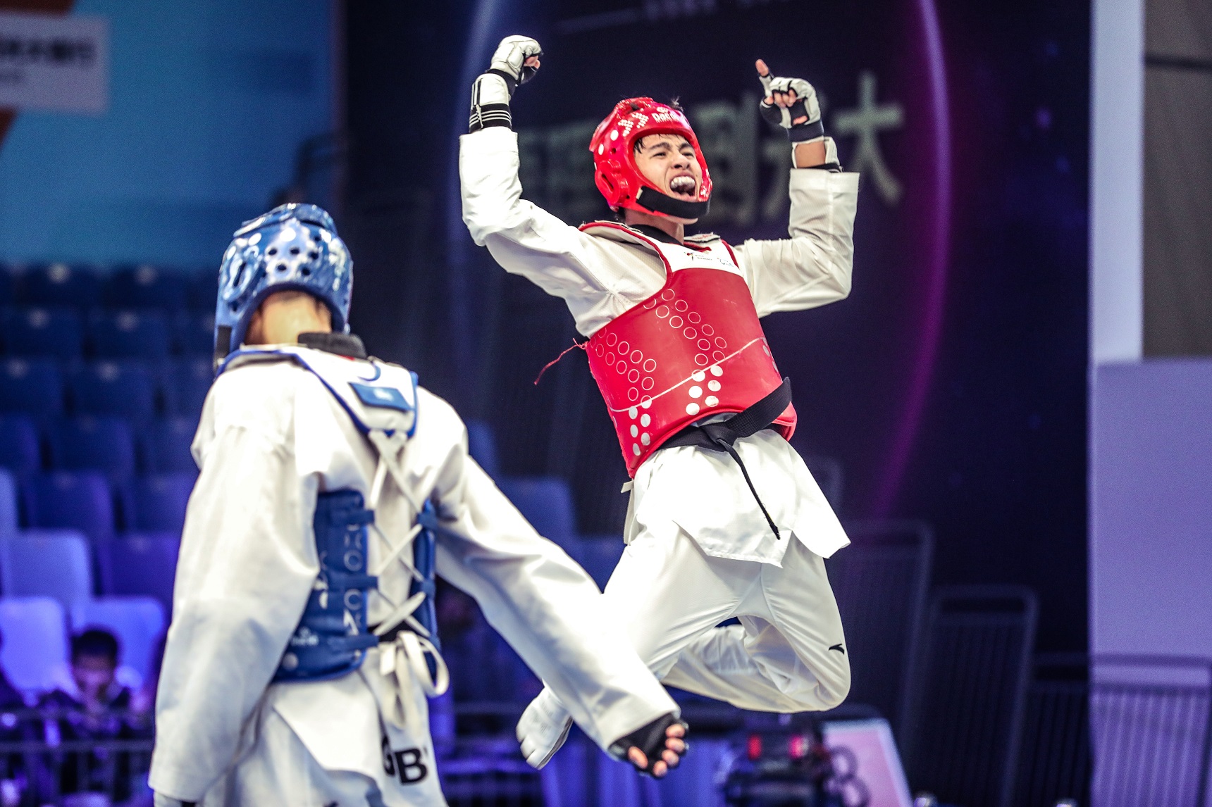 2019世界跆拳道大满贯冠军系列赛开赛英国队无锡遭遇寒冬赵帅夺下双